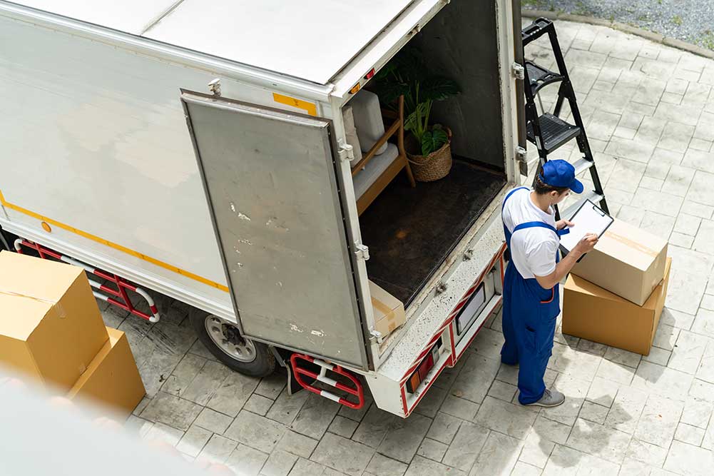 House-move,-mover-service-and-Moving-service
