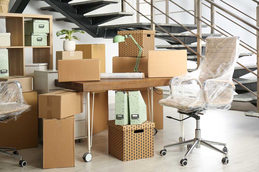 office-furniture-move-and-assemble royal movers